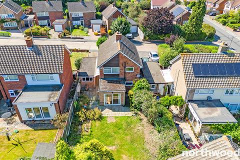 3 bedroom detached house for sale, Oldbury Avenue, Great Baddow, CM2