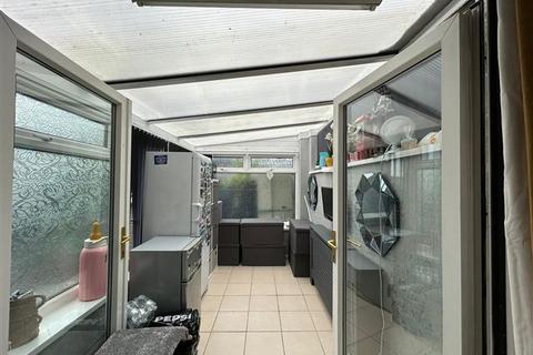 59 Bowland Drive, Chapeltown, Sheffield, S35 2QN