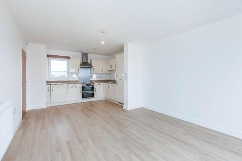 1 bedroom penthouse to rent, Arc Court, Romford RM7