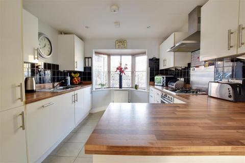 5 bedroom semi-detached house for sale, Etchingham Drive, St. Leonards-On-Sea