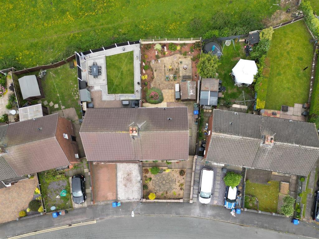 Queen Street, Audley ST7 3 bed semidetached house for sale £184,950