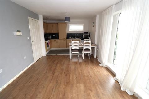 2 bedroom flat for sale, Forty Lane, Wembley