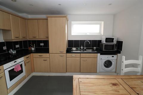 2 bedroom flat for sale, Forty Lane, Wembley