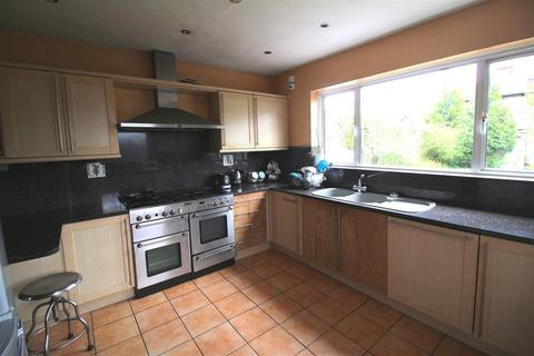 1 bedroom in a house share to rent, Parkside Way, Harrow