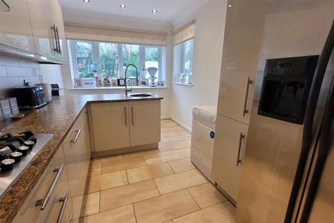 undefined, Golf Links Road, Ferndown