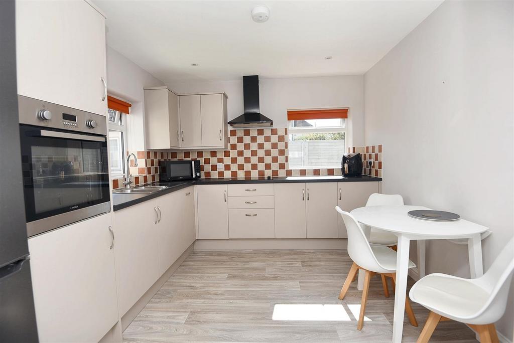 Annexe - Kitchen