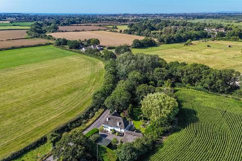 4 bedroom cottage for sale, Burley Road, Christchurch BH23