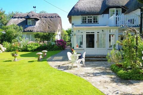 4 bedroom cottage for sale, Burley Road, Christchurch BH23