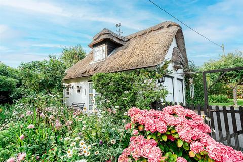 4 bedroom cottage for sale, Burley Road, Christchurch BH23