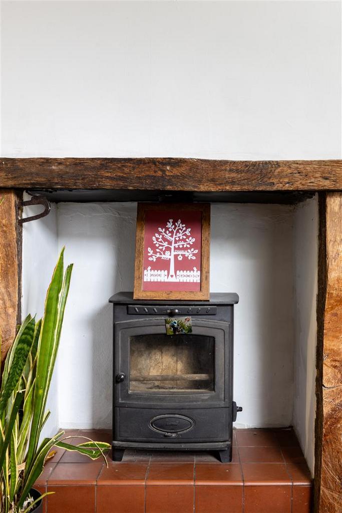 Log burner