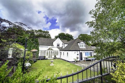 4 bedroom detached house for sale, Mottram Road, Stalybridge SK15