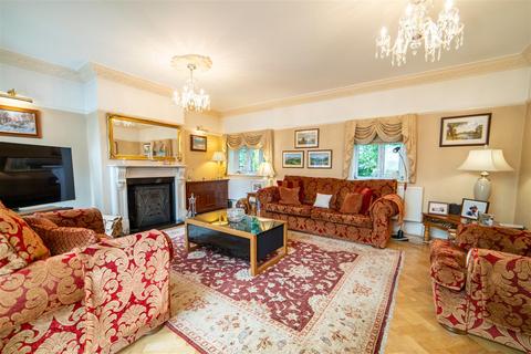 undefined, Mottram Road, Stalybridge SK15