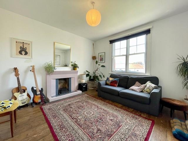 Dining room 2.jpg