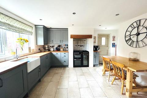 43 Tower Hill, Bidford On Avon, Alcester, B50 4DZ