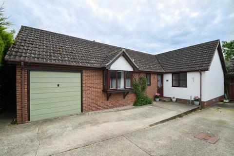 3 bedroom detached bungalow for sale, Glebe Way, Haddenham CB6