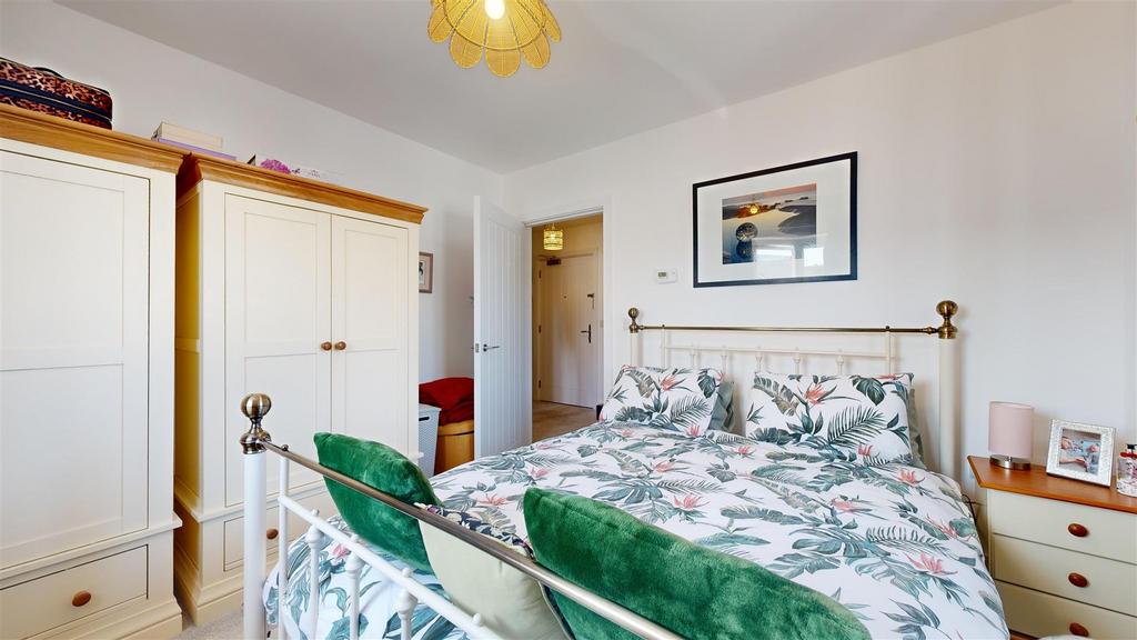 Flat-2-1-Red-Crane-Walk-07312024 132932.jpg