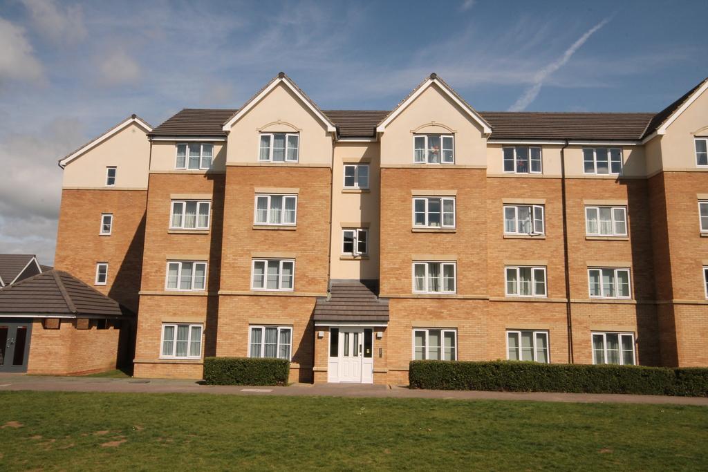 Crowe Road, Bedford, MK40 2 bed flat £125,000