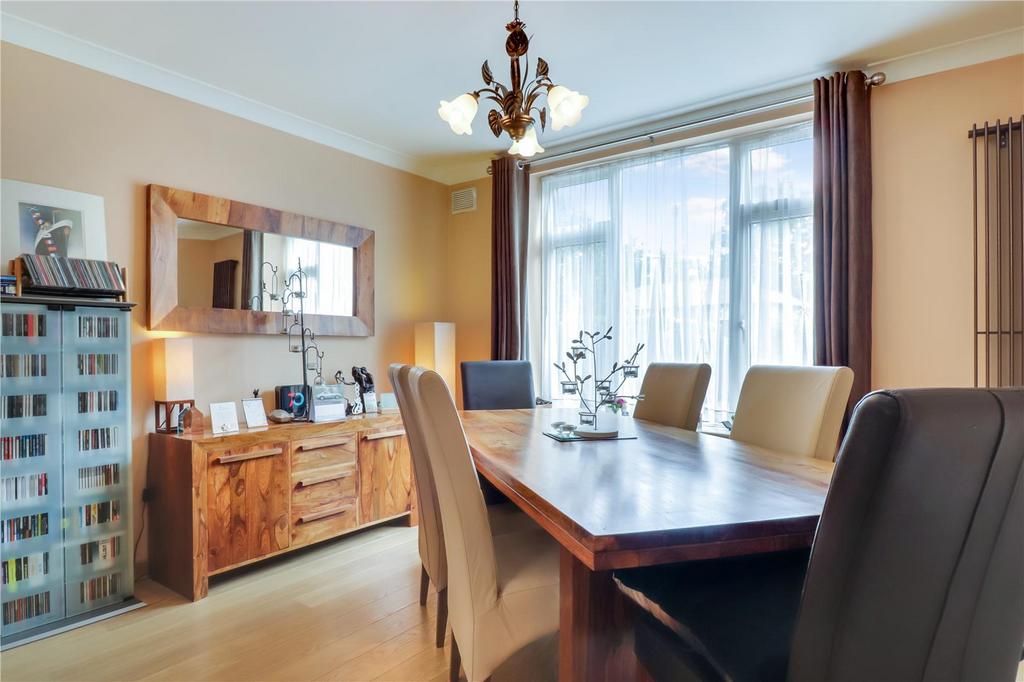 Dining room.jpg