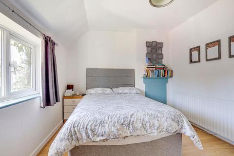 6 Caillard Road, Byfleet, West Byfleet, KT14 7JB