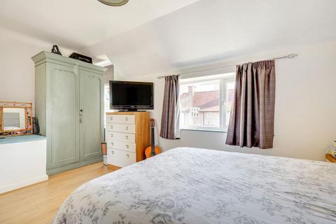 6 Caillard Road, Byfleet, West Byfleet, KT14 7JB