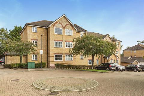 2 bedroom flat to rent, Kirkland Drive, Enfield, EN2