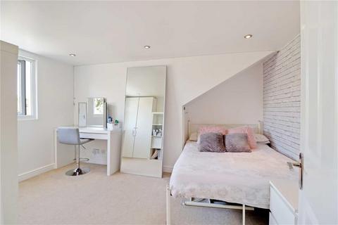 43 Binfield Road, Byfleet, West Byfleet, KT14 7PN