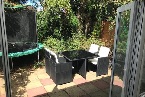 43 High Road, Byfleet, West Byfleet, KT14 7QN