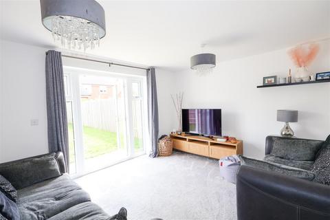 42 Evergreen Way, Sowerby, Thirsk, YO7 3FJ