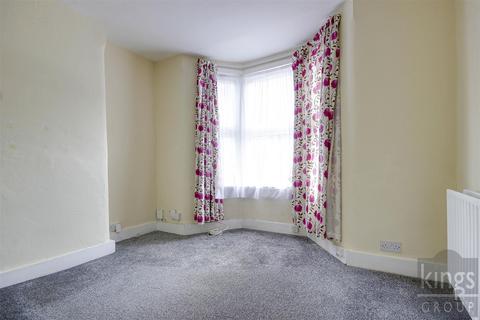 2 bedroom terraced house for sale, Woodend Road, London