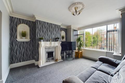 5 bedroom semi-detached house for sale, Valley Drive, Leeds