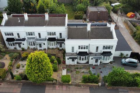 3 bedroom end of terrace house for sale, St. Annes Road, Eastbourne