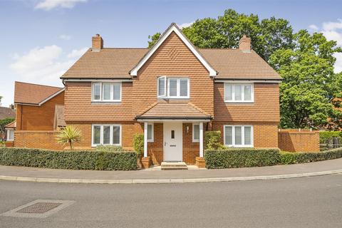 5 bedroom detached house for sale, Cleverley Rise, Southampton SO31