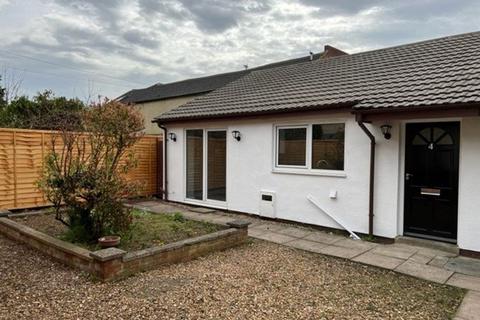 2 bedroom bungalow to rent, Wardle Court - Kettering