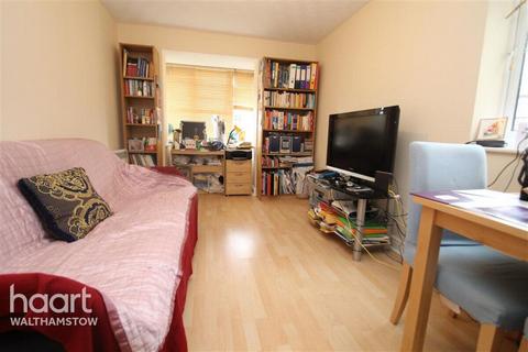 1 bedroom flat to rent, Thurlow Close, London