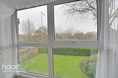 undefined, Hollybush Hill, London