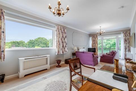 2 bedroom apartment for sale, Wells Promenade, Ilkley LS29