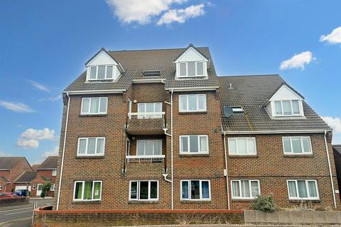 2 bedroom flat for sale, Blakes Way, Eastbourne