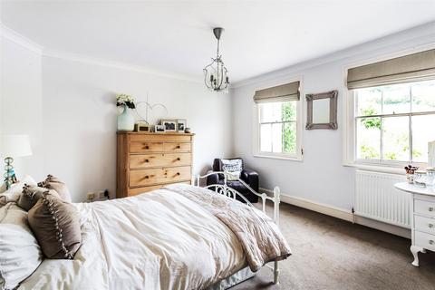 2 bedroom flat for sale, Pixham Lane, Pixham, Dorking, RH4