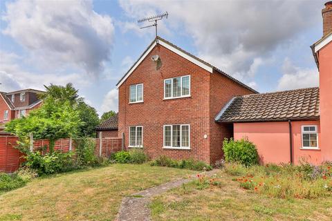 4 bedroom detached house for sale, Ann Beaumont Way, Hadleigh, IP7