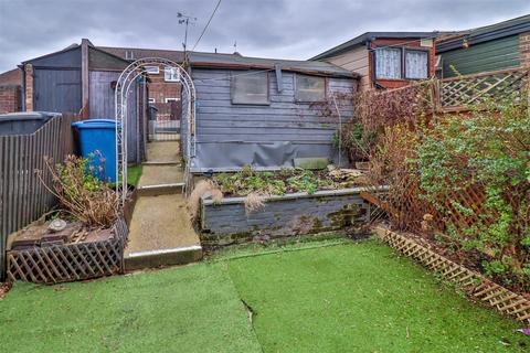 2 bedroom terraced house for sale, Charter Close, Hadleigh, Ipswich