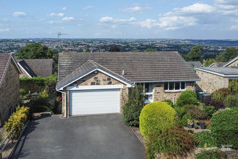 4 bedroom detached house for sale, Top Meadow, Mirfield WF14