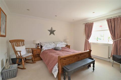 6 Joseph Close, Hadleigh, Ipswich, IP7 5FH