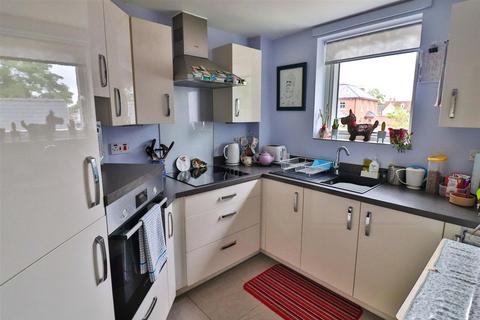 2 bedroom apartment for sale, Tyefield Place, Hadleigh, IP7