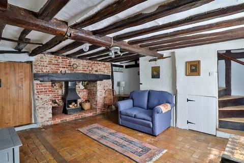 2 bedroom cottage for sale, Angel Street, Hadleigh, Ipswich