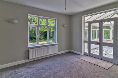 1 Crofton Road, Ipswich, IP4 4QS