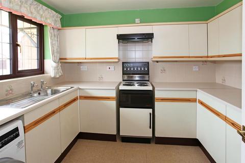 8 Townsend Croft, Telford, TF2 8AT