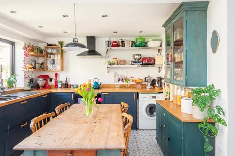 54 Stevens Crescent, Bristol, BS3 4UJ
