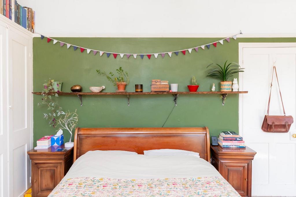 5 SC4 TN - Bedroom A.jpg
