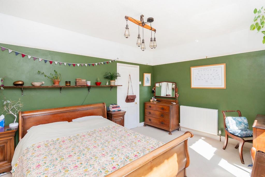 5 SC4 TN - Bedroom B.jpg