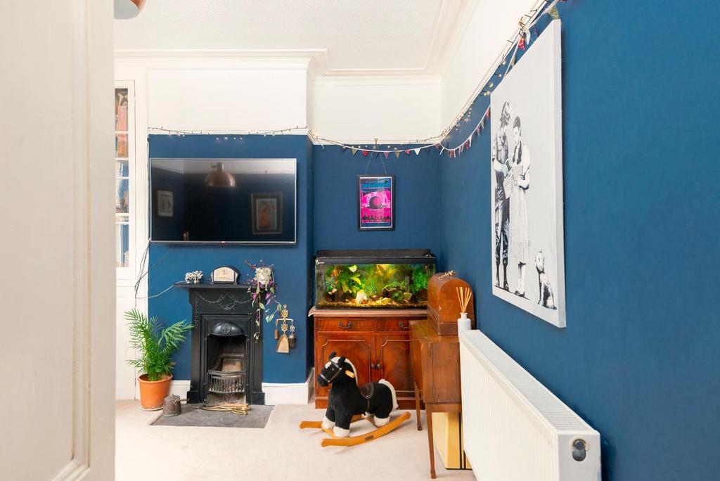5 SC4 TN - Living Room D.jpg